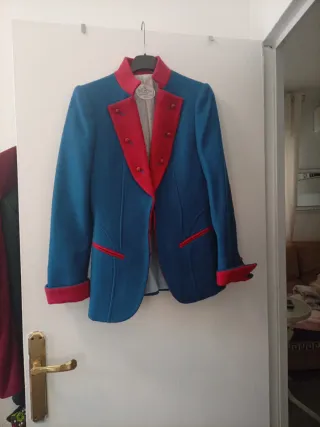 Elegante chaqueta British Chic.de lana fría.