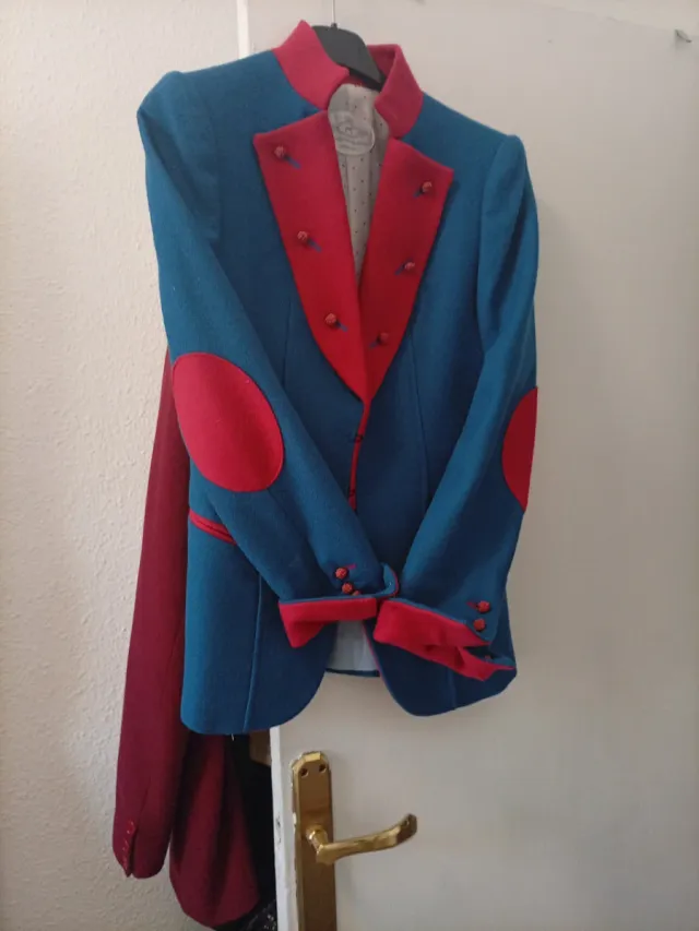 Elegante chaqueta British Chic.de lana fría.