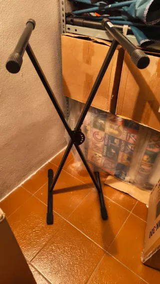 Teclado Electrónico Startone MK-300 y ateil.