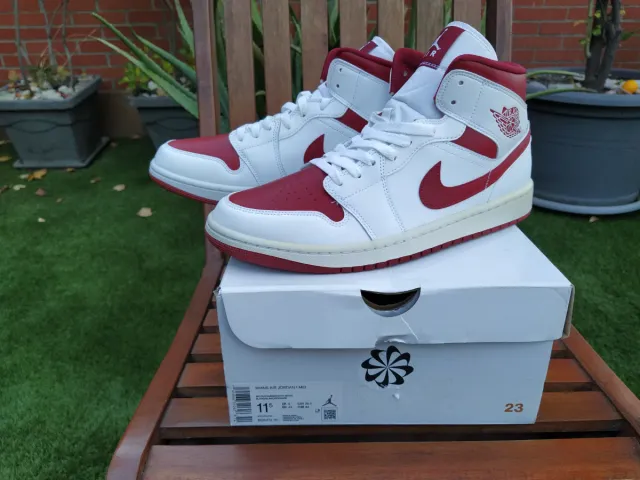 Jordan 1 Mid Reverse Chicago Rojo Blanco 44 EUR