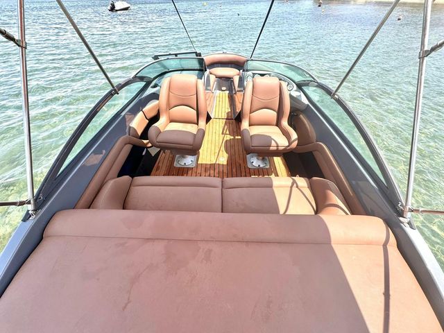 Celebrity BowRider 180