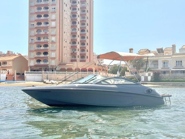 Celebrity BowRider 180