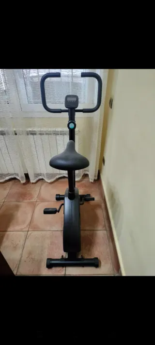 Bicicleta Estática Essential 03