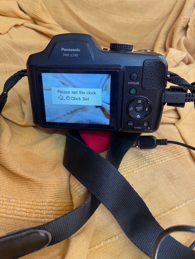 Cámara Digital Panasonic DMC-LZ40 Negra