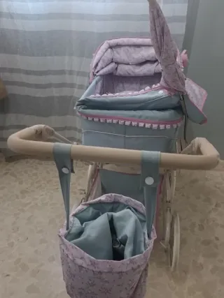 Carrito de muñecas vintage