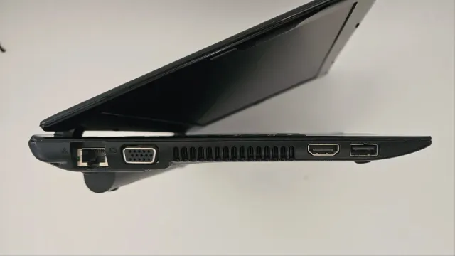 Acer TravelMate B113-E 8GB RAM SSD 256 Windows 11