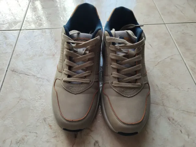 Zapatillas J'hayber casual beige y azul