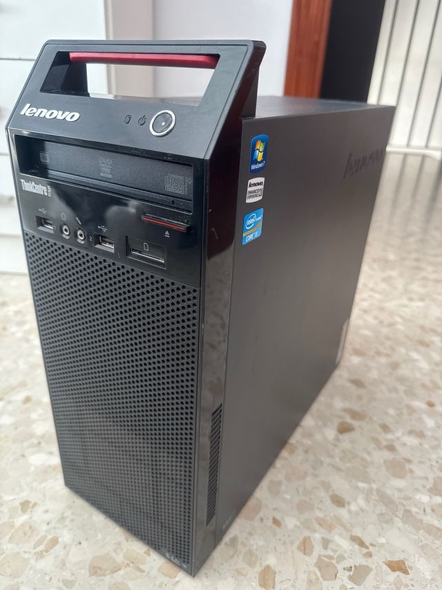 Torre PC Lenovo ThinkCentre Windows 8