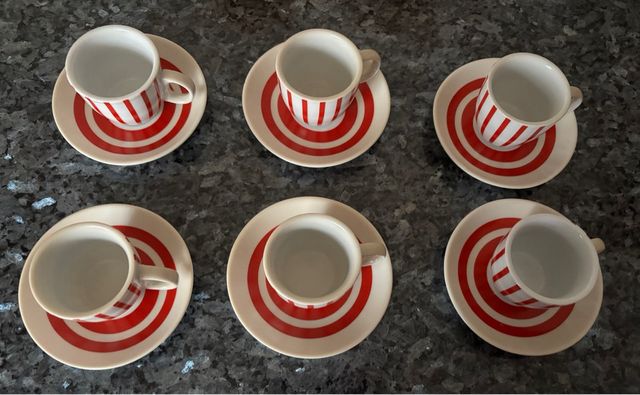 Set di 6 tazze da caffè piccole bianco e rosso