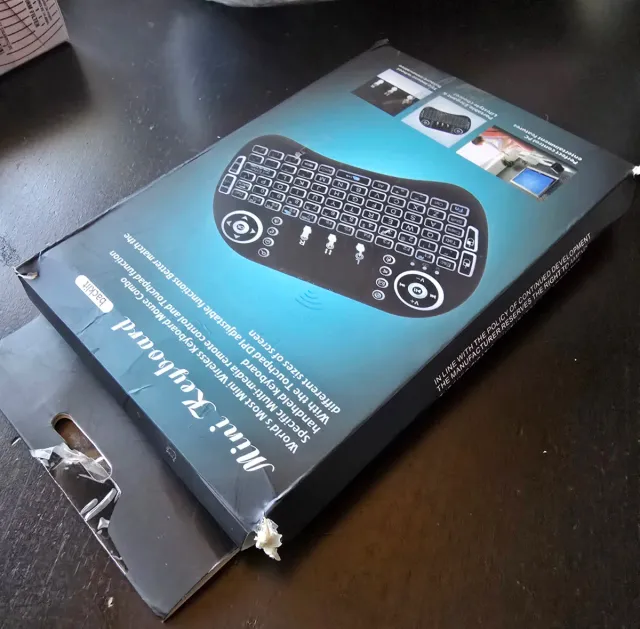 Mini Teclado Inalámbrico con Touchpad