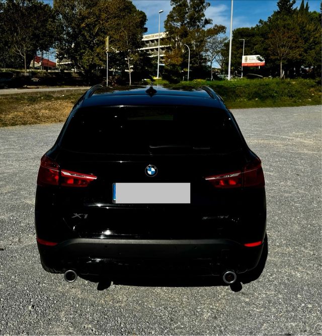 BMW X1 sDrive18d, año 2022