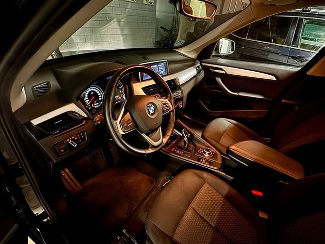 BMW X1 sDrive18d, año 2022