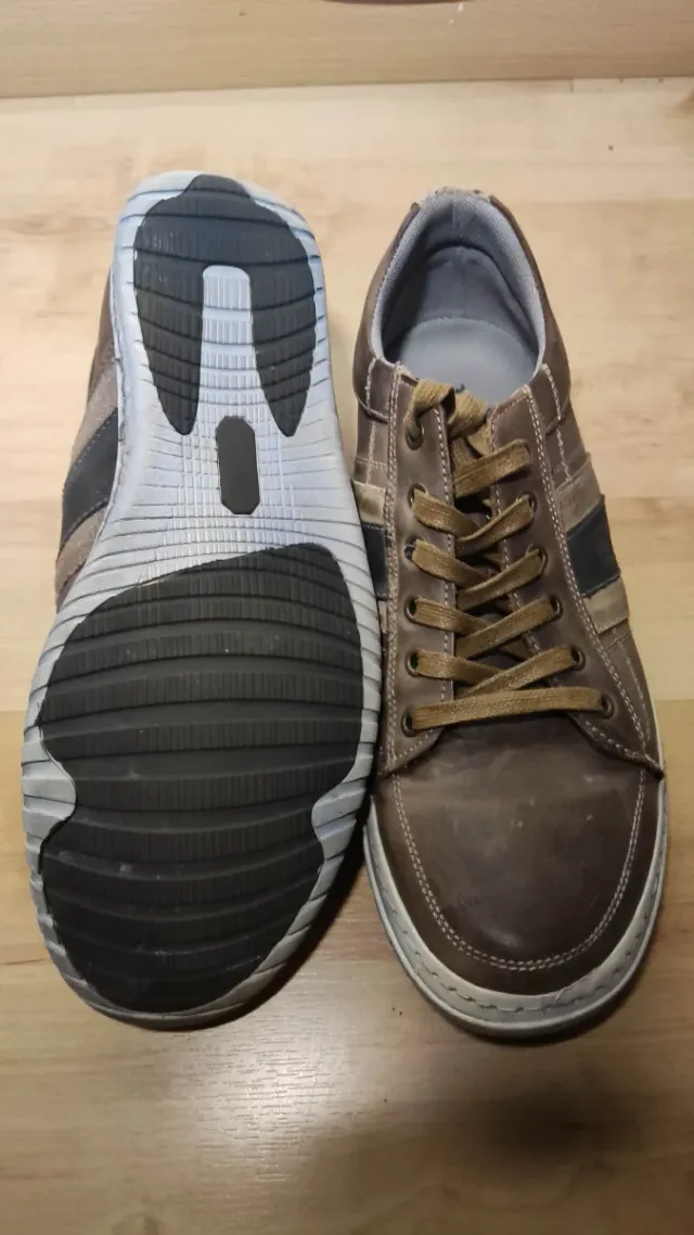 Zapatos Marrones en cuero auténtico, Paredes.