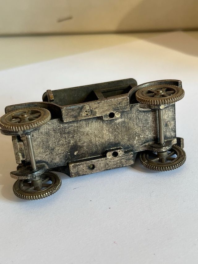 Modellino auto d'epoca