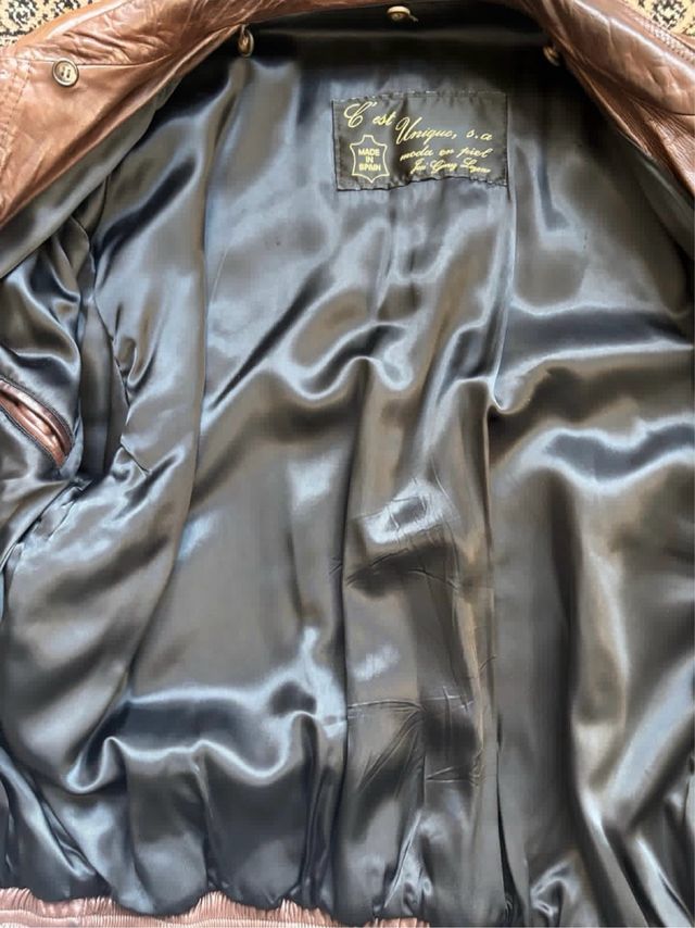 Cazadora Cuero Marrón C'est Unique