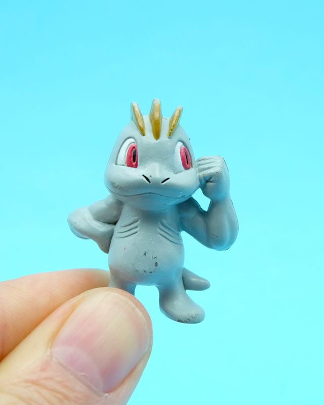 Figura Machop Pokémon Tomy
