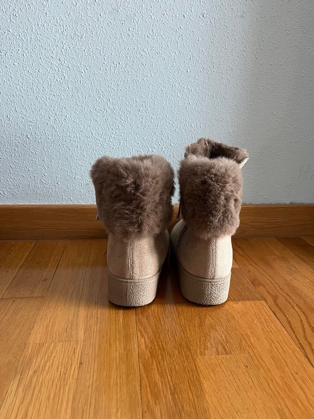 Botas de invierno beige con pelo