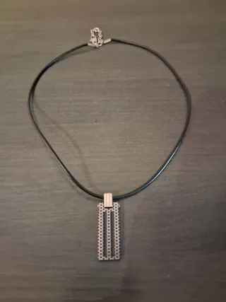 Collar Lotus Style Hombre Negro y Plata