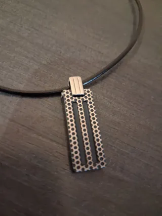 Collar Lotus Style Hombre Negro y Plata