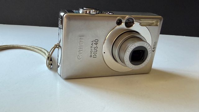 Cámara Canon Digital IXUS 40 Plata sin caja