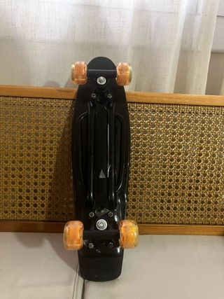 Monopatín Atlantinc Rift con Luces