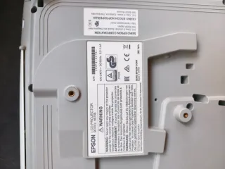 Proyector Epson LCD H673B