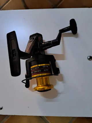 Carrete de pesca Bando