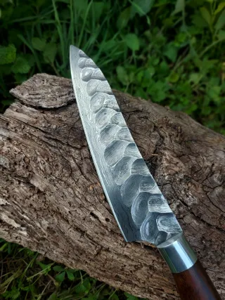 Coltello da cucina in acciaio damasco forgiato