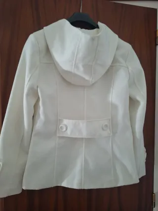 Abrigo paño blanco con capucha