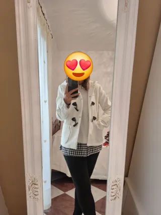 Abrigo paño blanco con capucha