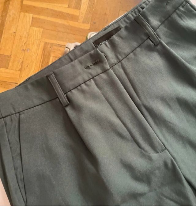 Pantalón de vestir verde oliva