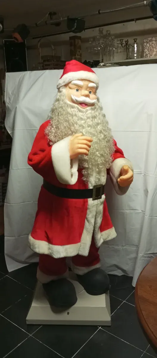 Papá Noel que canta y baila