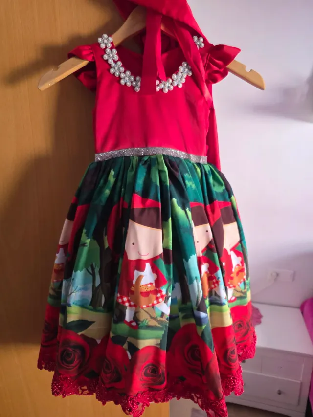 Vestido Caperucita Roja Cumpleaños como nuevo