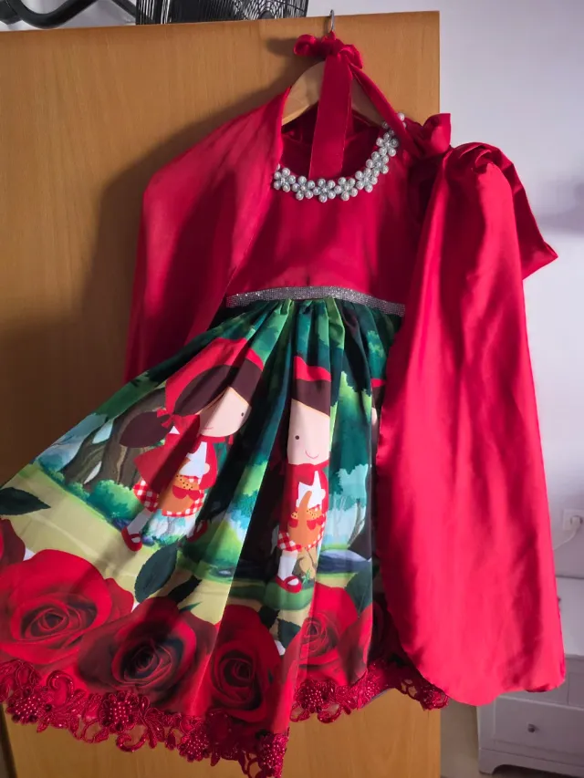 Vestido Caperucita Roja Cumpleaños como nuevo