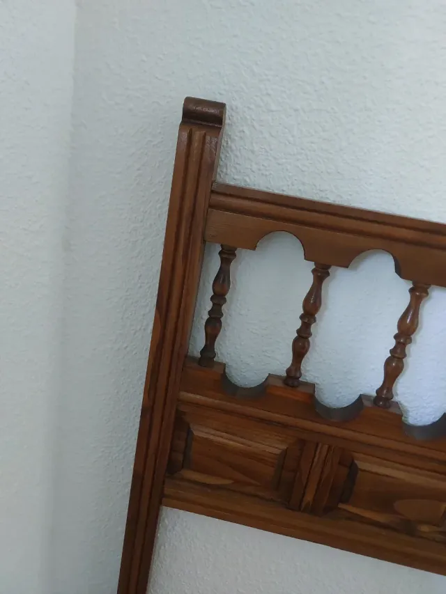 Cabecero de madera vintage