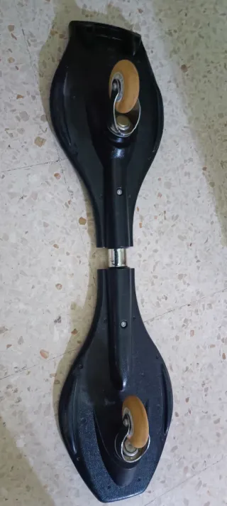 Se vende patín waveboard skate patín dos ruedas