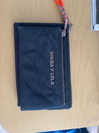 Cartera de mano Bimba y Lola negra
