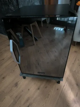 Vinoteca Klarstein!! Prácticamente nueva