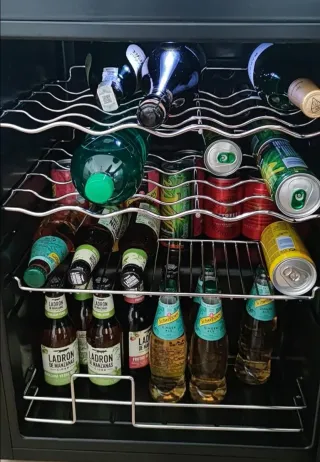 Vinoteca Klarstein!! Prácticamente nueva