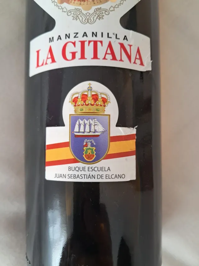 Botella Manzanilla La Gitana