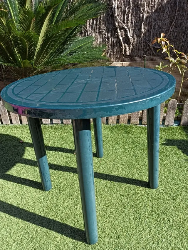 Mesa redonda de jardín de plástico