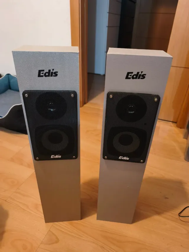 Altavoces de torre Edis grises