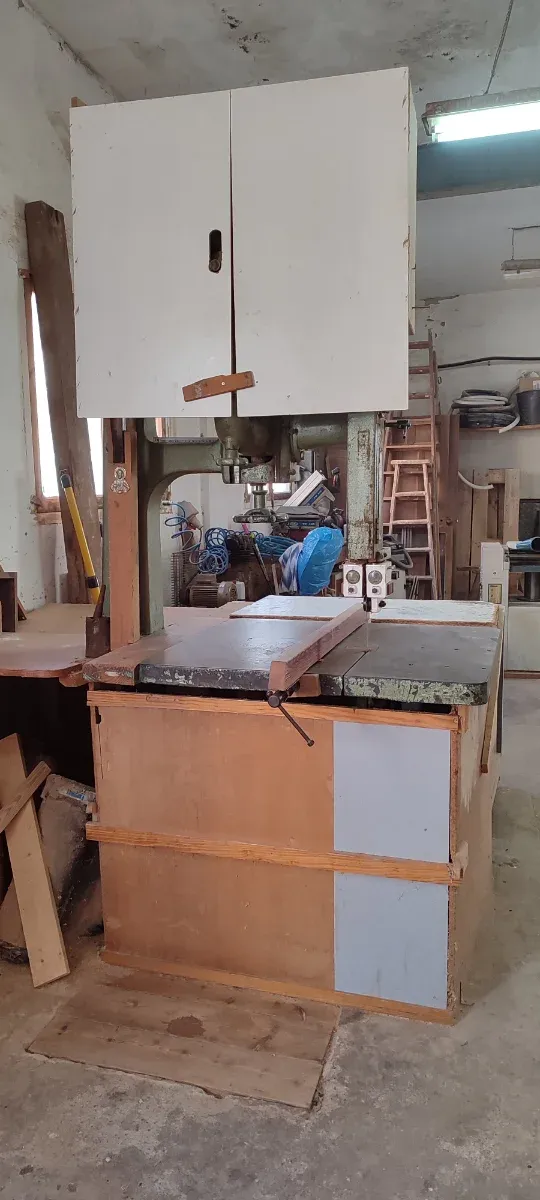 Maquinaria de carpintería profesional