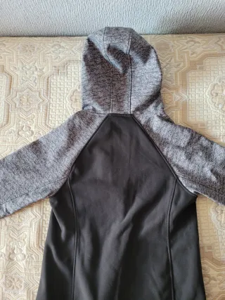 Forro polar mujer negro y rosa