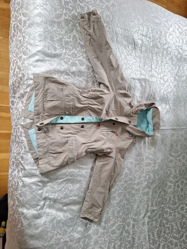 Cazadora Quechua niña beige y turquesa talla 6 año