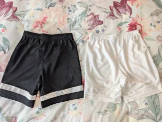 Pantalón corto Nike niño, Negro y blanco.