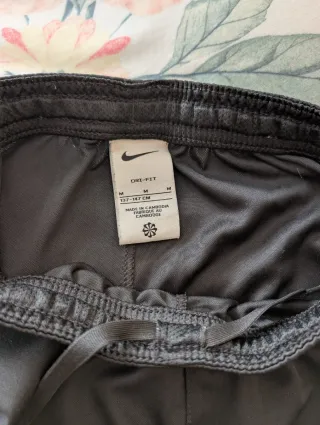 Pantalón corto Nike niño, Negro y blanco.