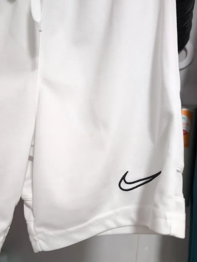 Pantalón corto Nike niño, Negro y blanco.