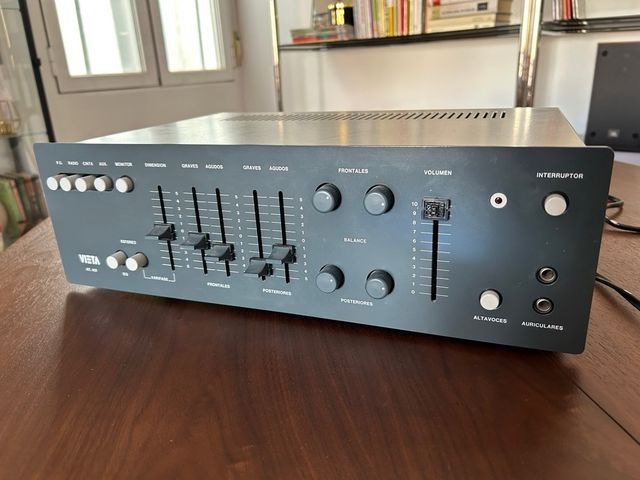 Amplificador VIETA AT. 421