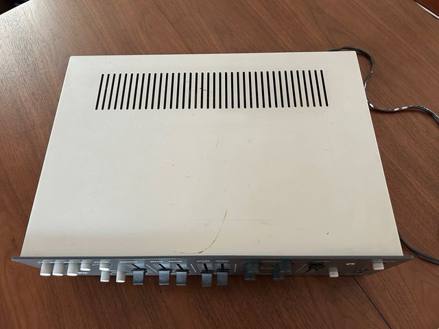 Amplificador VIETA AT. 421